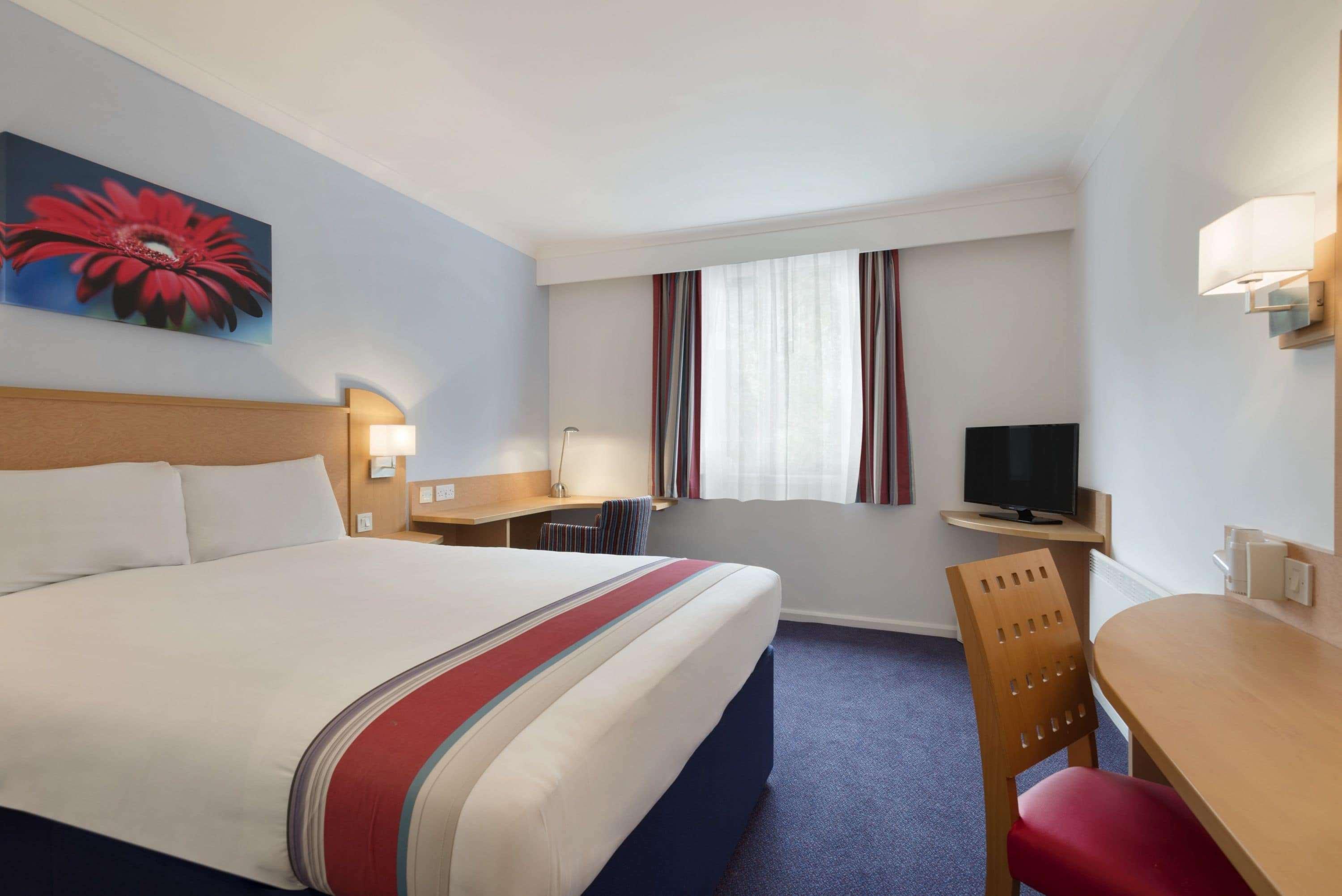 Ramada Wakefield Hotel Exterior foto